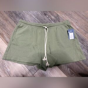 Universal Thread Women’s Shorts XL New with Tags